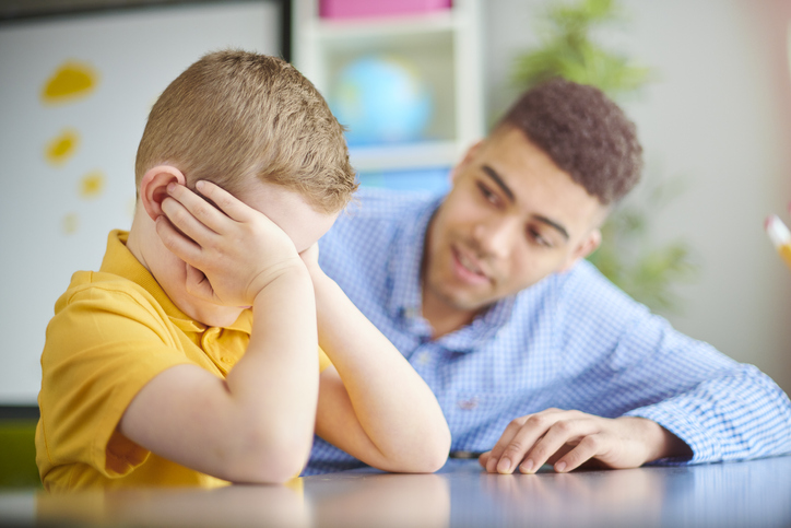 Como ajudar o seu filho a lidar com as emoções?